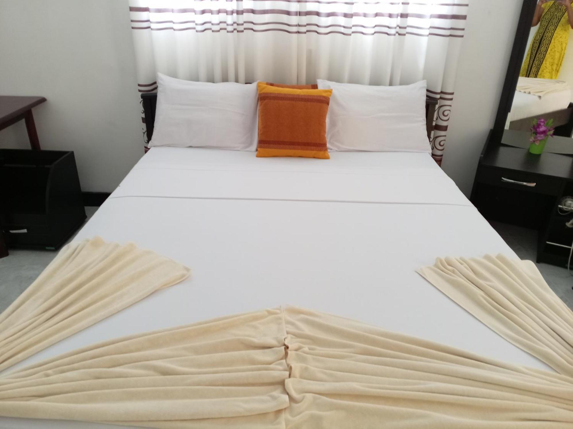 Sigiri Sithru Home Stay Sigiriya Bagian luar foto