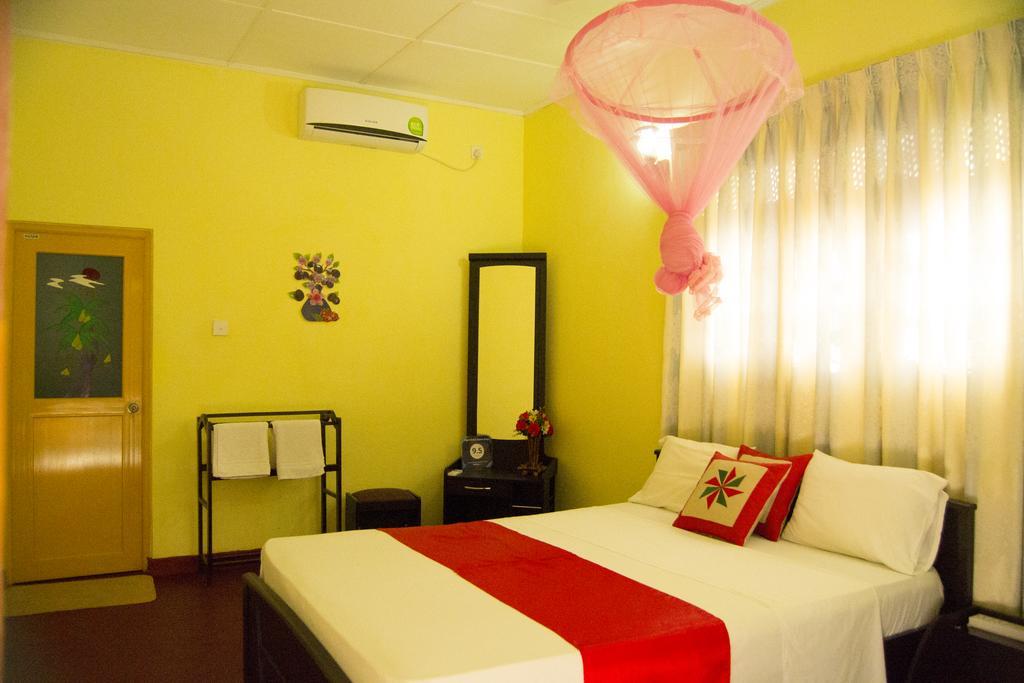 Sigiri Sithru Home Stay Sigiriya Bagian luar foto